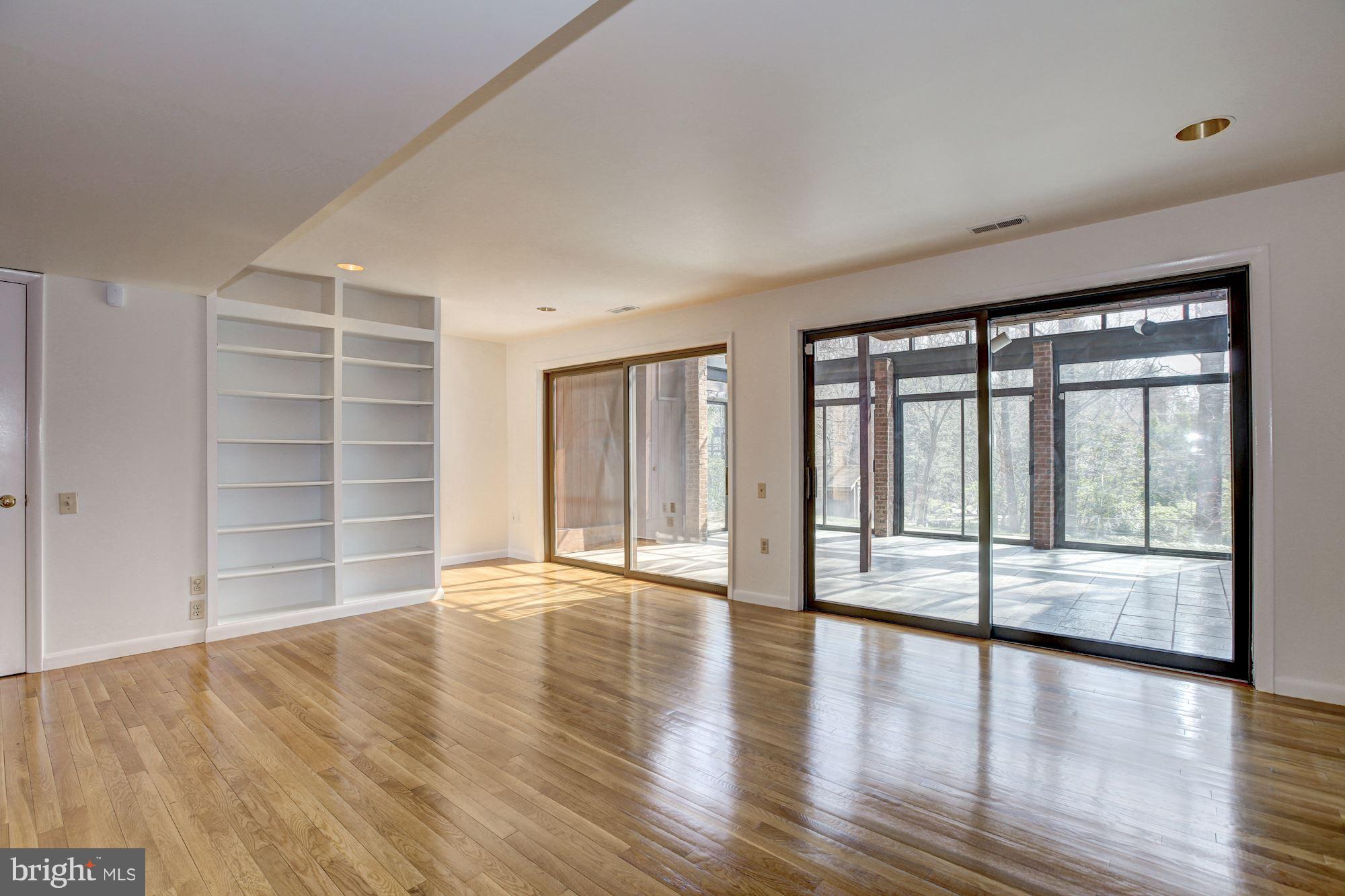 7130 River Road Bethesda, MD 20817 - Photo 22 of 30 Interior (General)