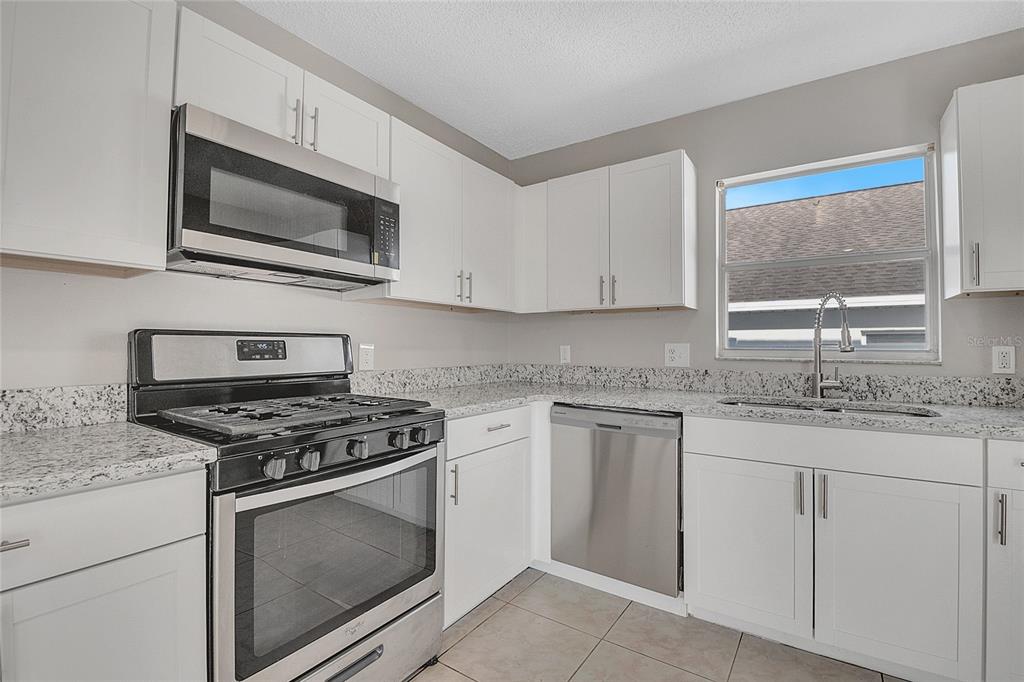 424 Royal Ridge Drive Davenport, FL 33837 - Photo 24 of 54