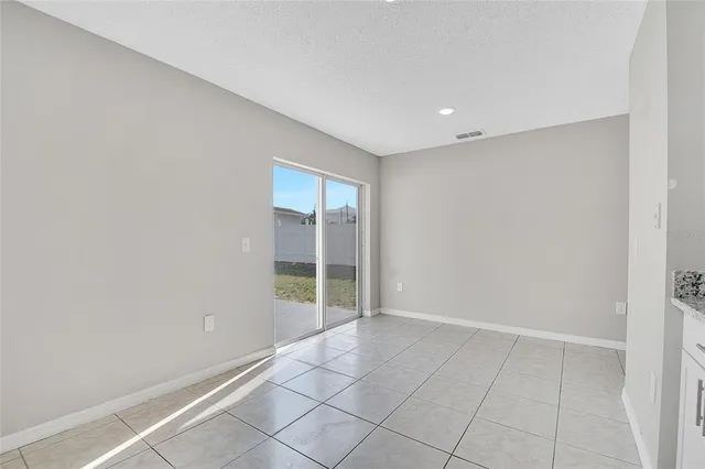 $289,900 | 424 Royal Ridge Drive, Davenport, FL 33837