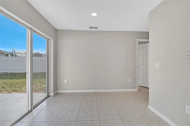 $289,900 | 424 Royal Ridge Drive, Davenport, FL 33837