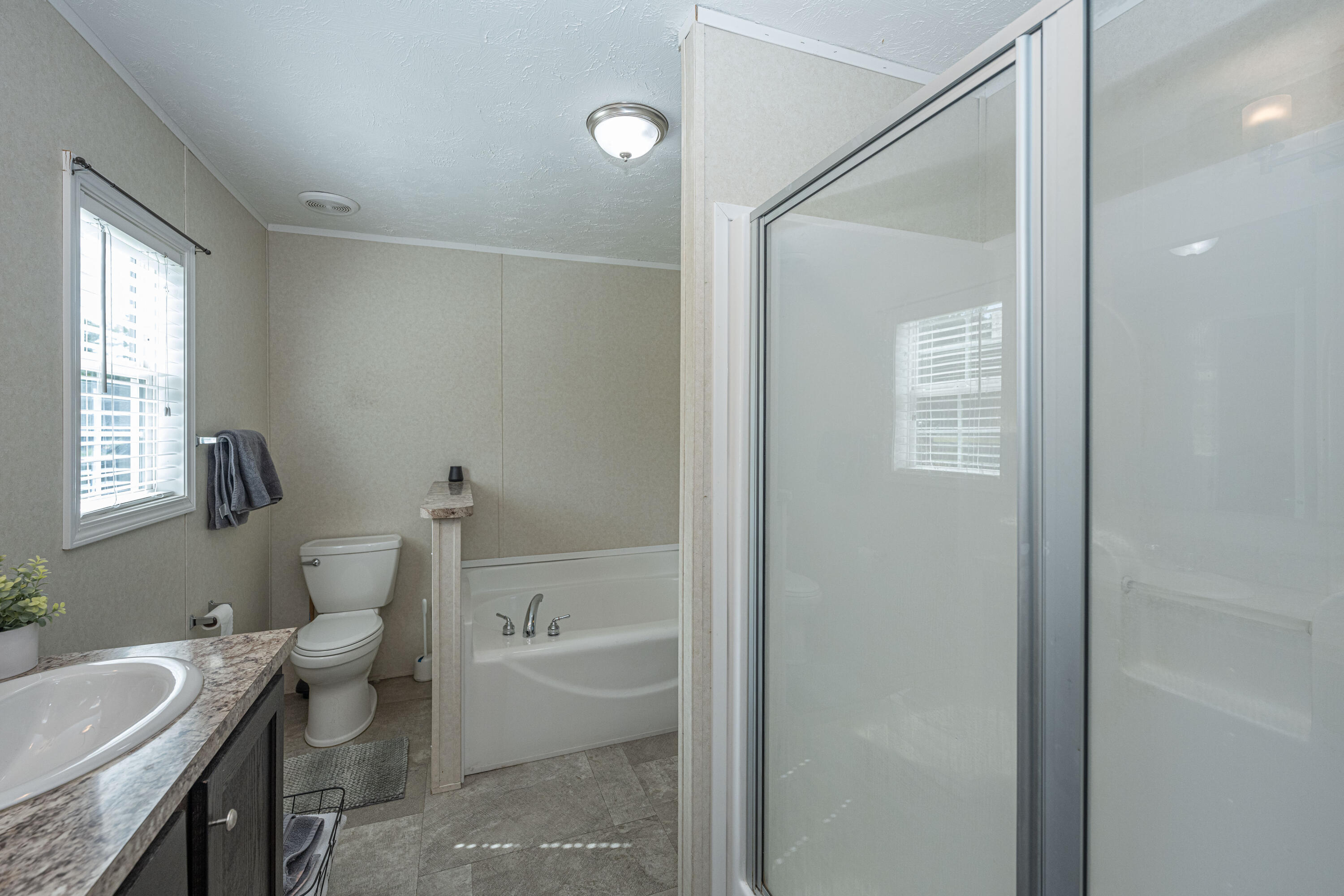 2542 Old Gilliard Road Ridgeville, SC 29472 - Photo 23 of 51 Primary Bathroom