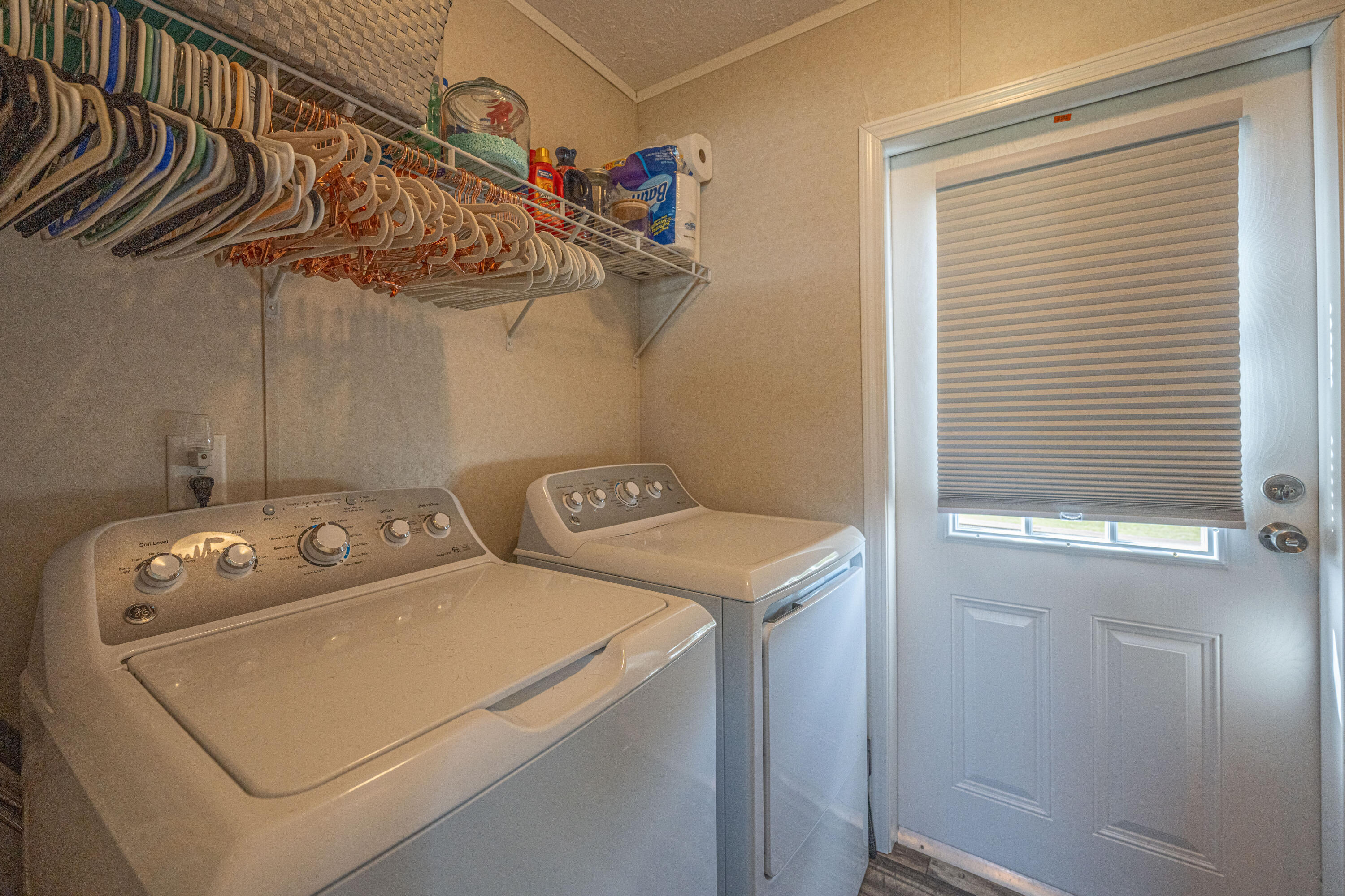 2542 Old Gilliard Road Ridgeville, SC 29472 - Photo 32 of 51 Laundry Room