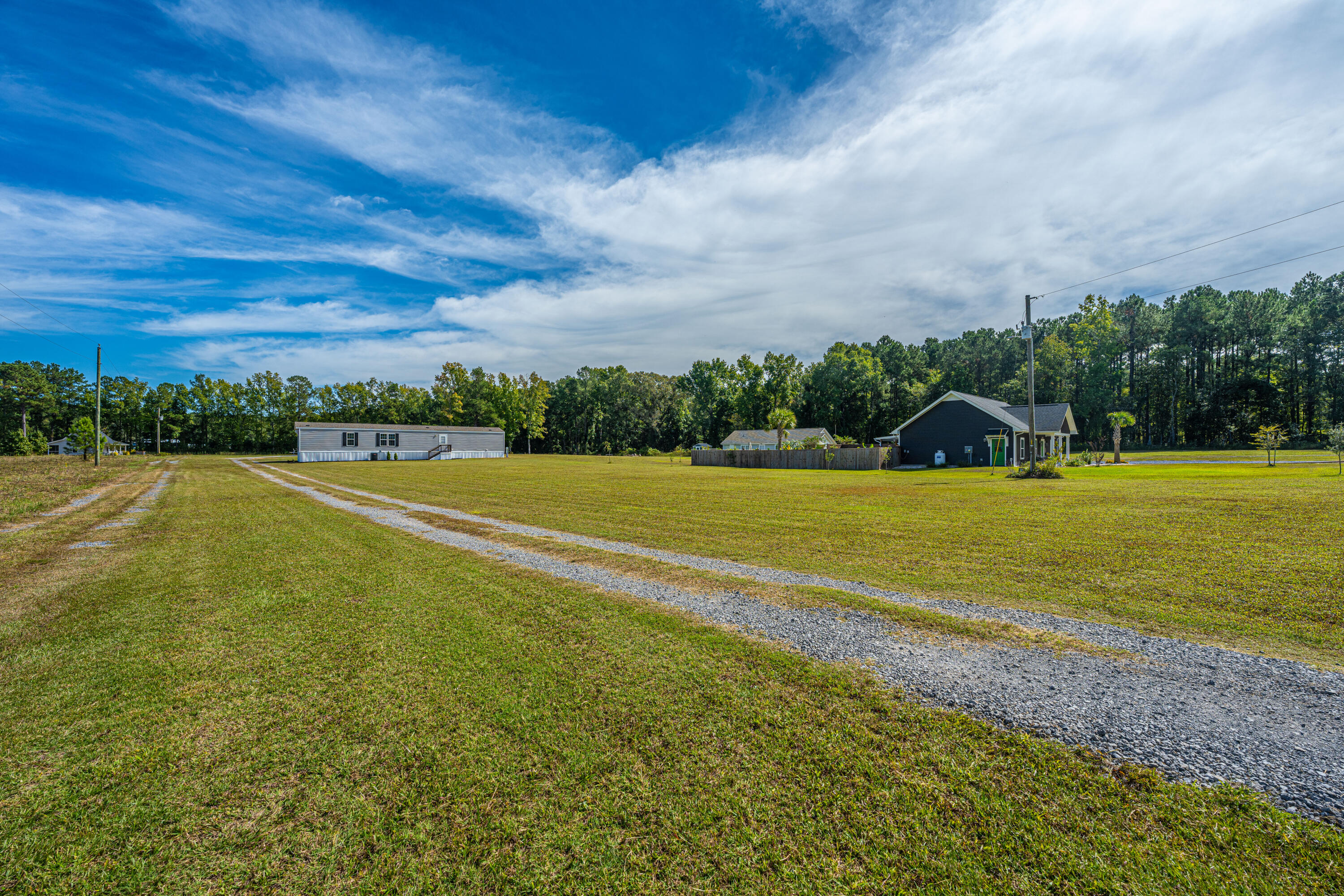 2542 Old Gilliard Road Ridgeville, SC 29472 - Photo 5 of 51 Exterior