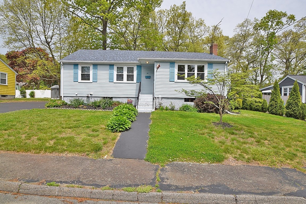 38 Bartlett Road Randolph, MA 02368 - Photo 4 of 28