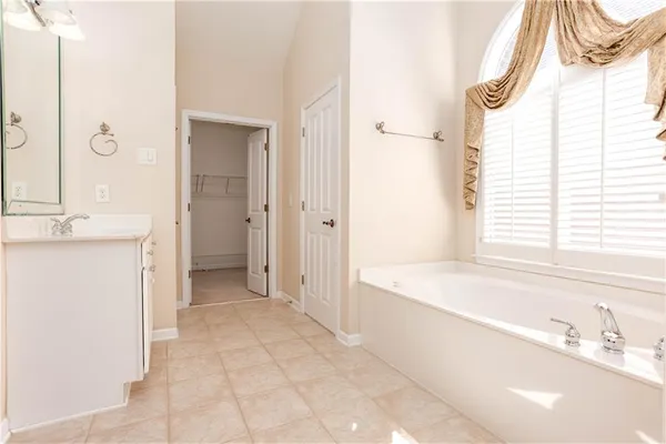 $5,500 | 3206 Windsor Lake Drive Northeast, Atlanta, GA 30319