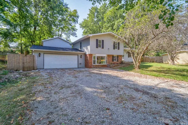 $299,900 | 9301 County Road 250 North, Wadesville, IN 47638
