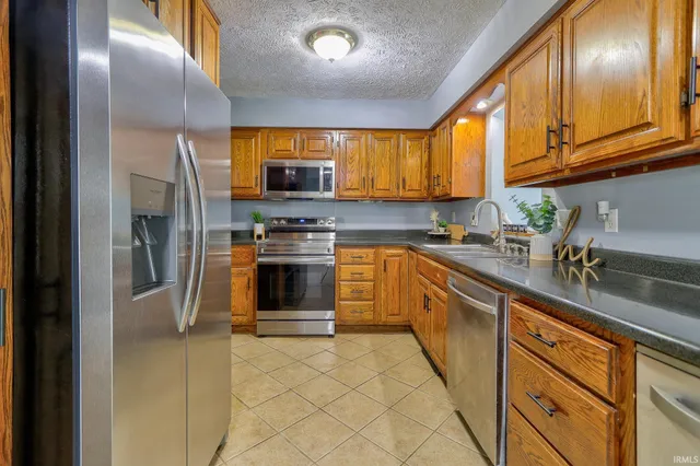 $299,900 | 9301 County Road 250 North, Wadesville, IN 47638