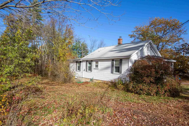 $199,000 | 1252 Bearcamp Highway, Tamworth, NH 03883