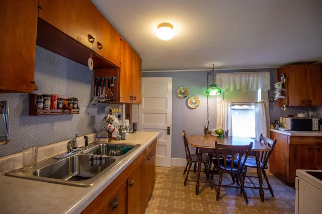 $199,000 | 1252 Bearcamp Highway, Tamworth, NH 03883