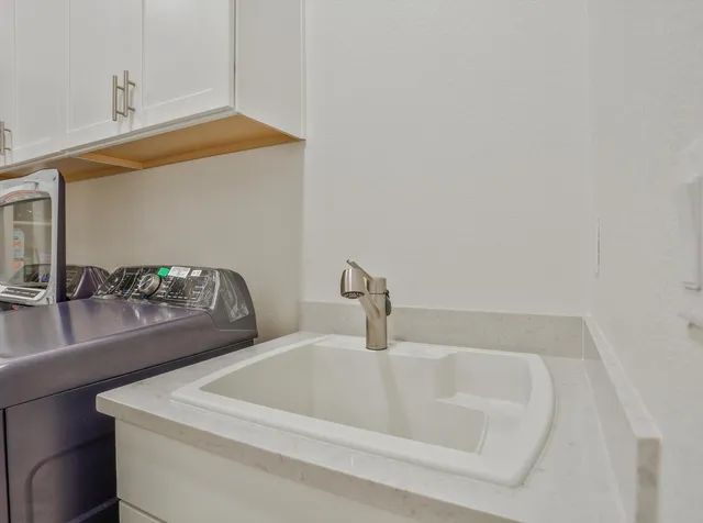 a close view of sink and tap