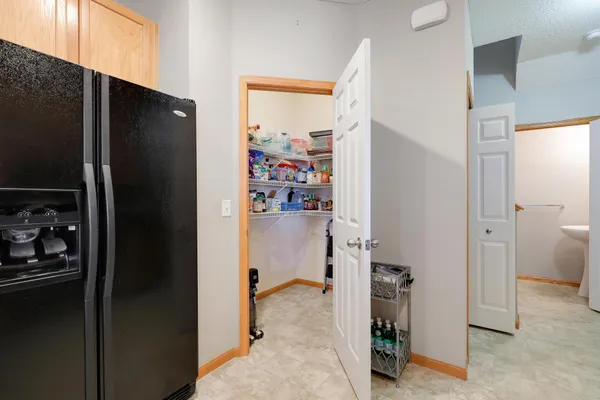 $294,000 | 1648 White Pine Way, Unit D, Carver, MN 55315