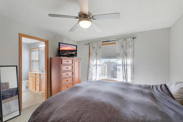 $294,000 | 1648 White Pine Way, Unit D, Carver, MN 55315