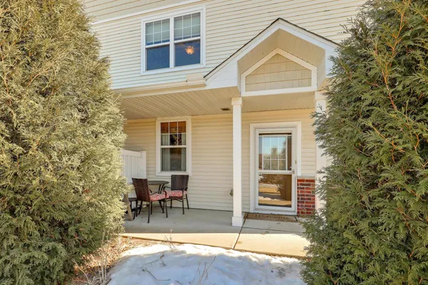 $294,000 | 1648 White Pine Way, Unit D, Carver, MN 55315