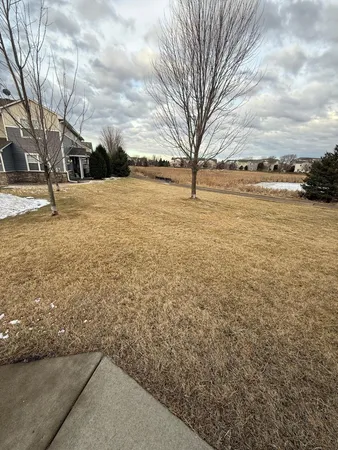 $294,000 | 1648 White Pine Way, Unit D, Carver, MN 55315