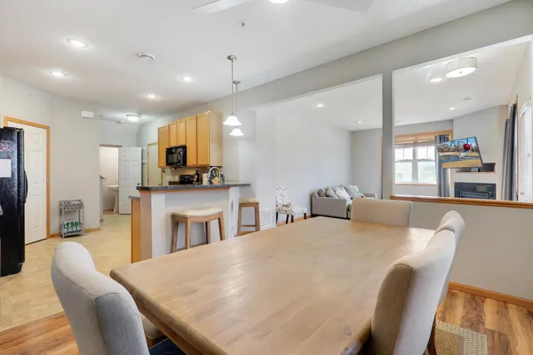 $294,000 | 1648 White Pine Way, Unit D, Carver, MN 55315