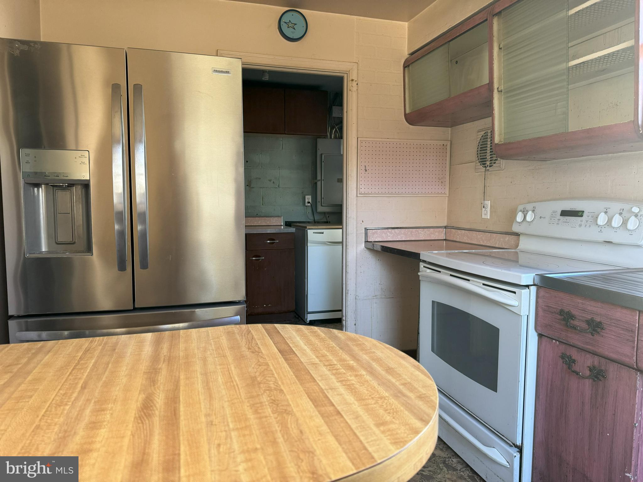 504 Toll Road Oreland, PA 19075 - Photo 7 of 20 Kitchen
