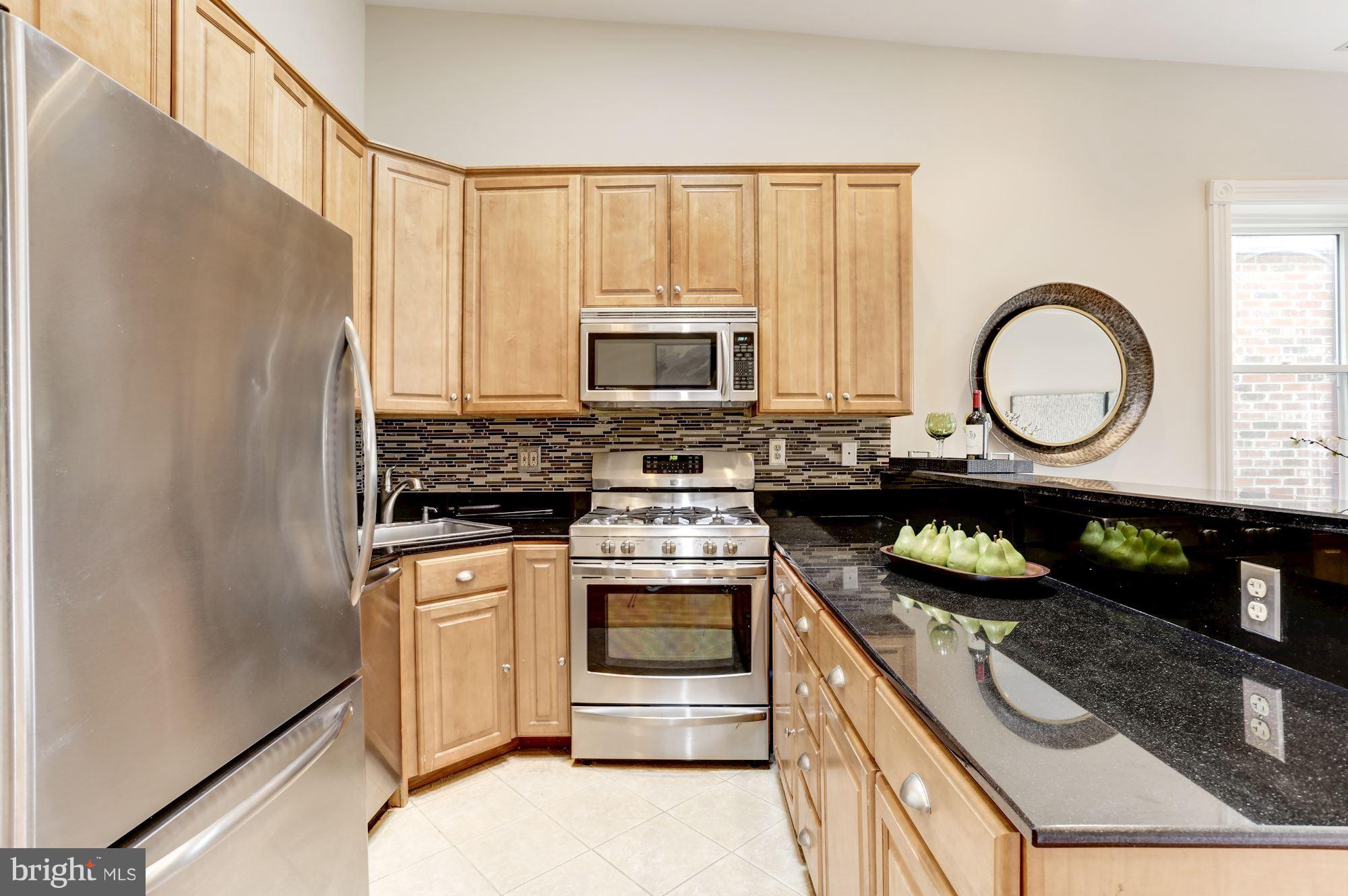 1307 R Street Northwest, Unit 4 Washington, DC 20009 - Photo 2 of 23 Kitchen