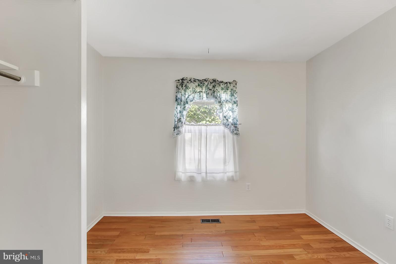 330 Walgrove Road Reisterstown, MD 21136 - Photo 13 of 34 Gallery Image 13