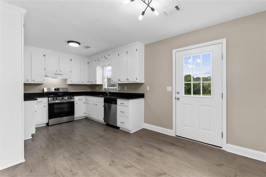 1587 Cronic Town Road Auburn, GA 30011 - Photo 29 of 56