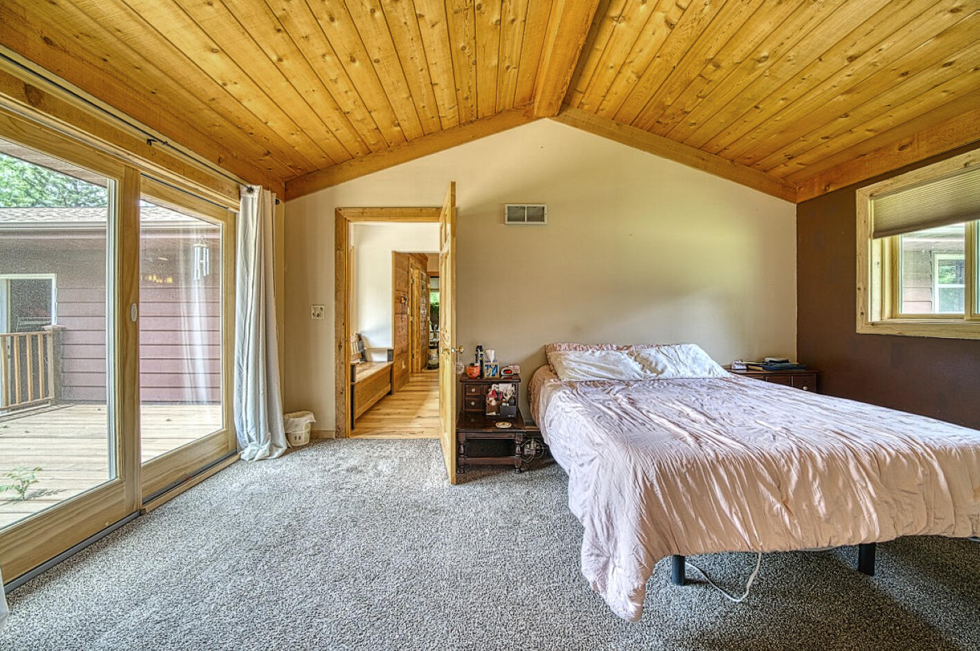 W304S3236 Brookhill Road Genesee, WI 53189 - Photo 24 of 67 Bedroom 1