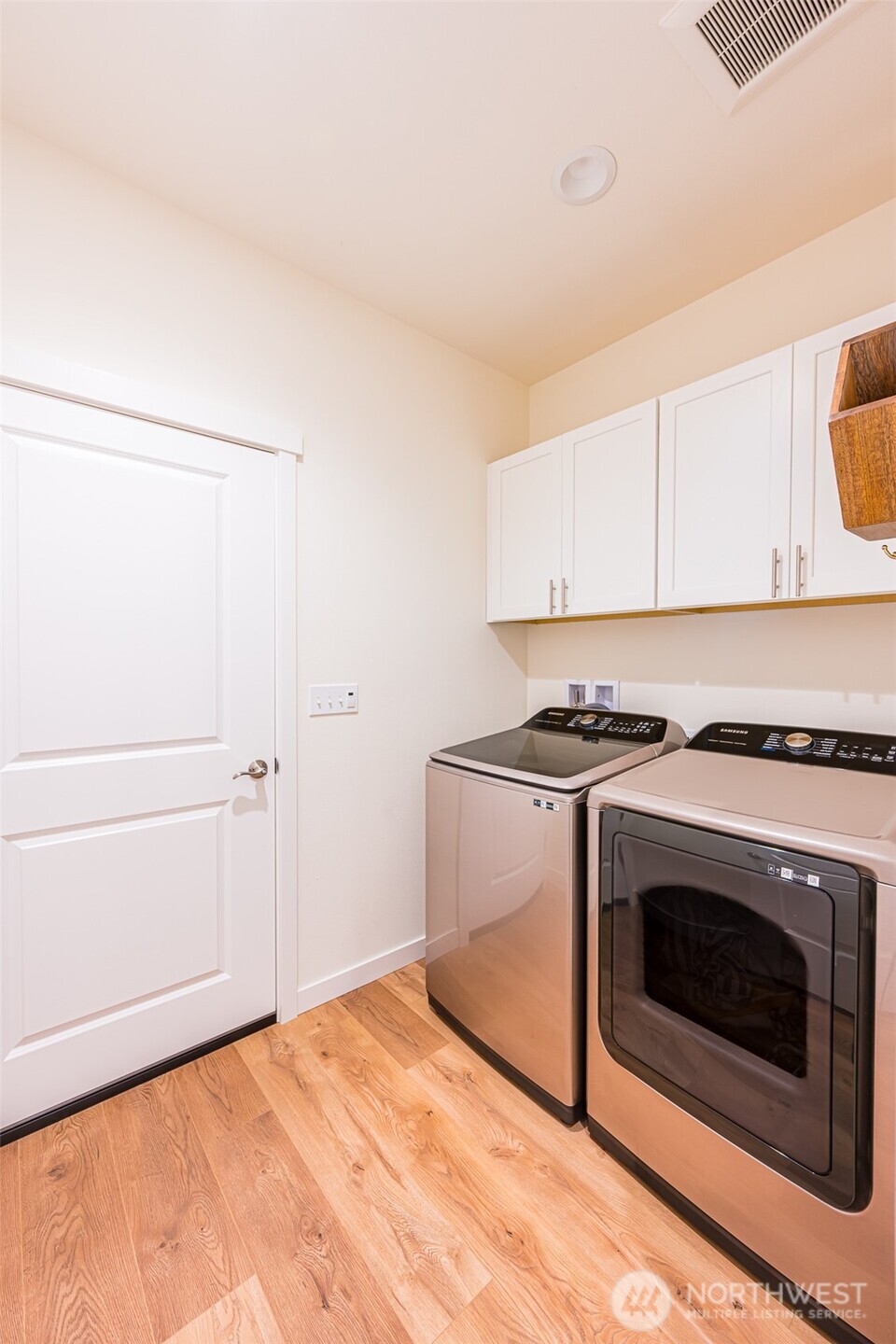 1406 Rook Drive Port Angeles, WA 98362 - Photo 16 of 32