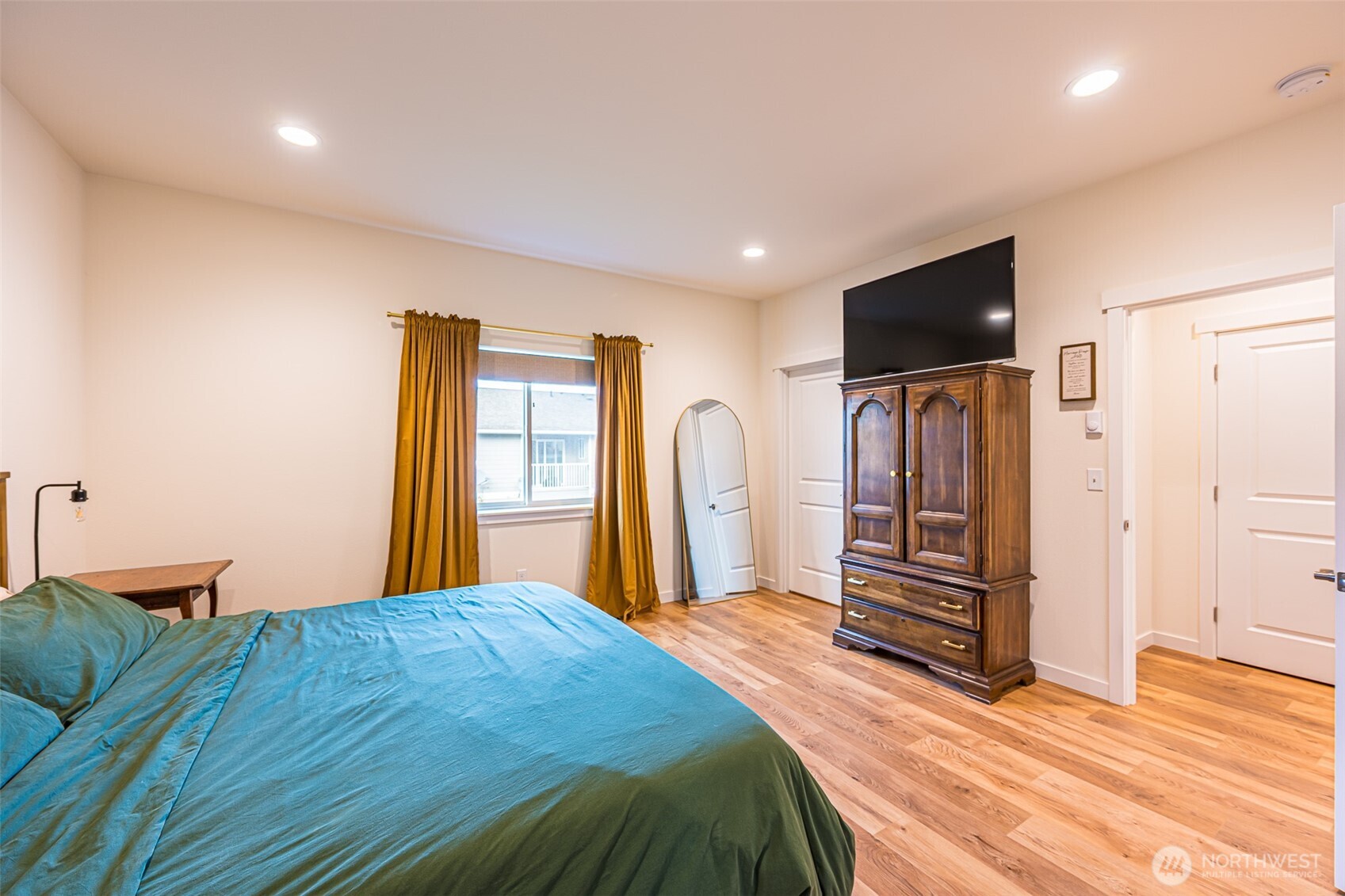 1406 Rook Drive Port Angeles, WA 98362 - Photo 19 of 32