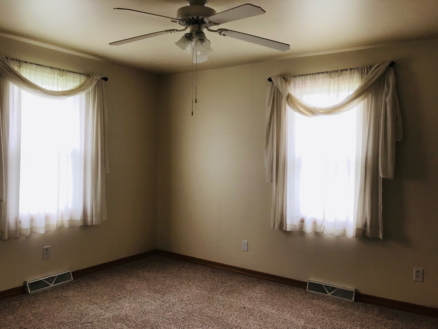 212 West Cleveland Street Spring Valley, IL 61362 - Photo 12 of 21 Gallery Image 12