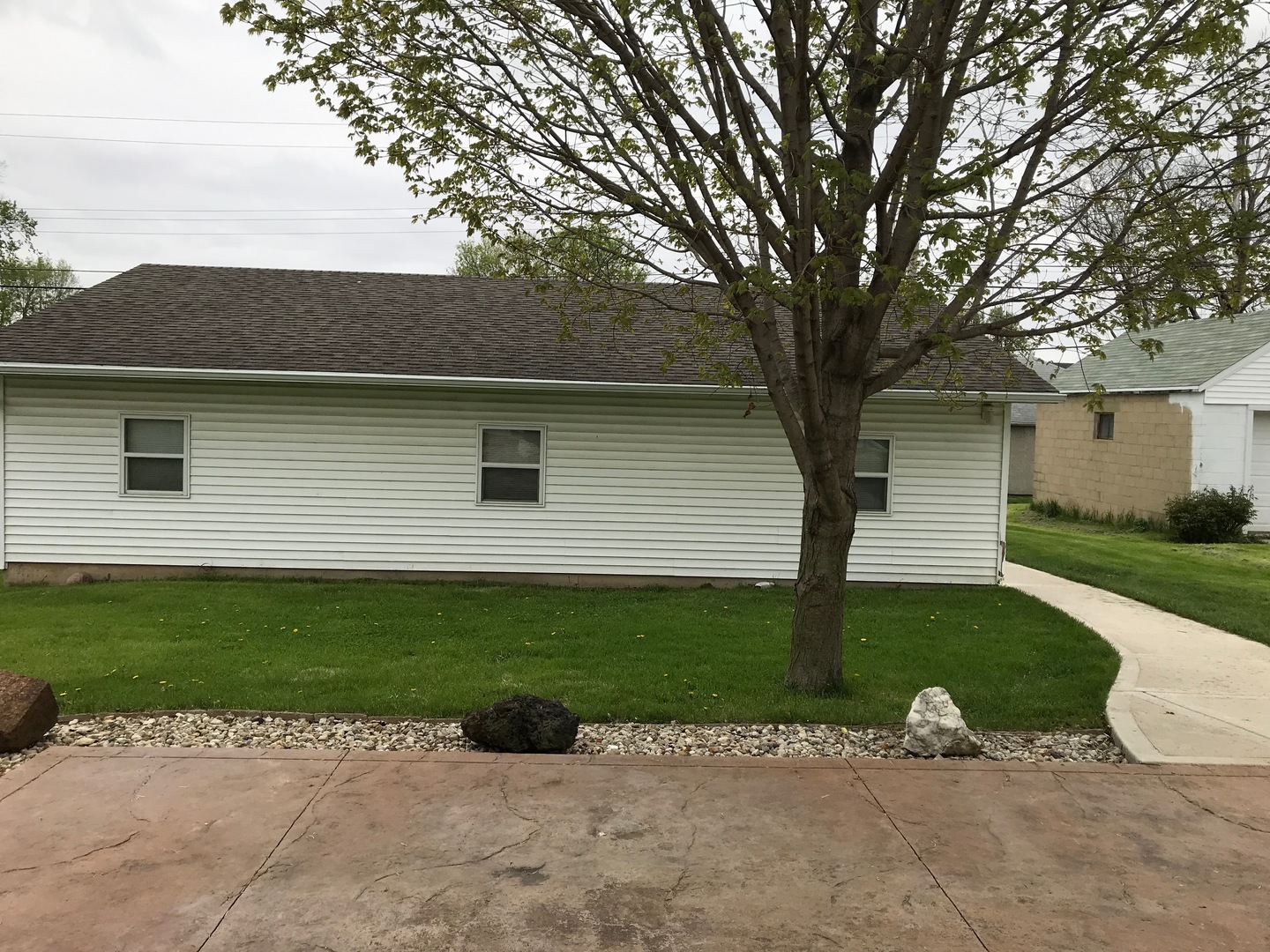 212 West Cleveland Street Spring Valley, IL 61362 - Photo 3 of 21 Gallery Image 3