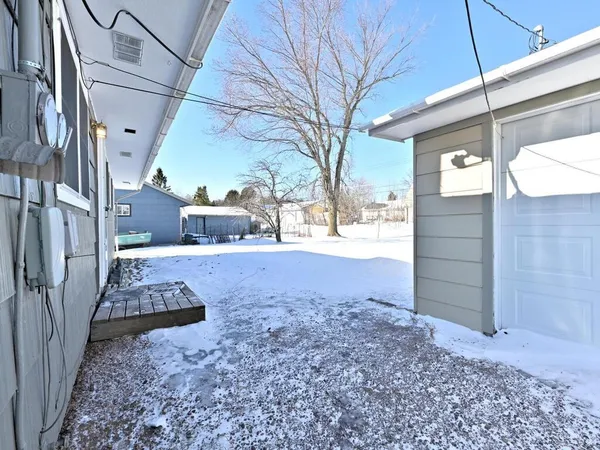 $135,000 | 100 Edison Boulevard, Silver Bay, MN 55614