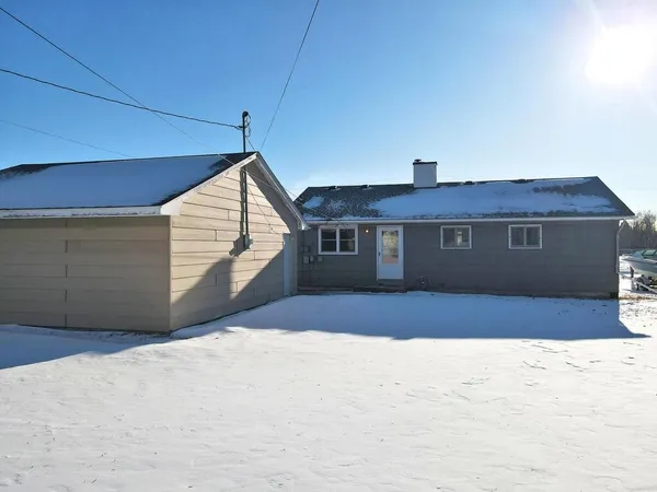$135,000 | 100 Edison Boulevard, Silver Bay, MN 55614