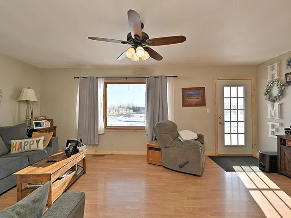 $135,000 | 100 Edison Boulevard, Silver Bay, MN 55614