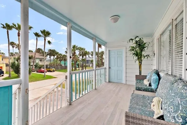 $2,150 | 210 West Gardenia Street, Unit 11, South Padre Island, TX 78597