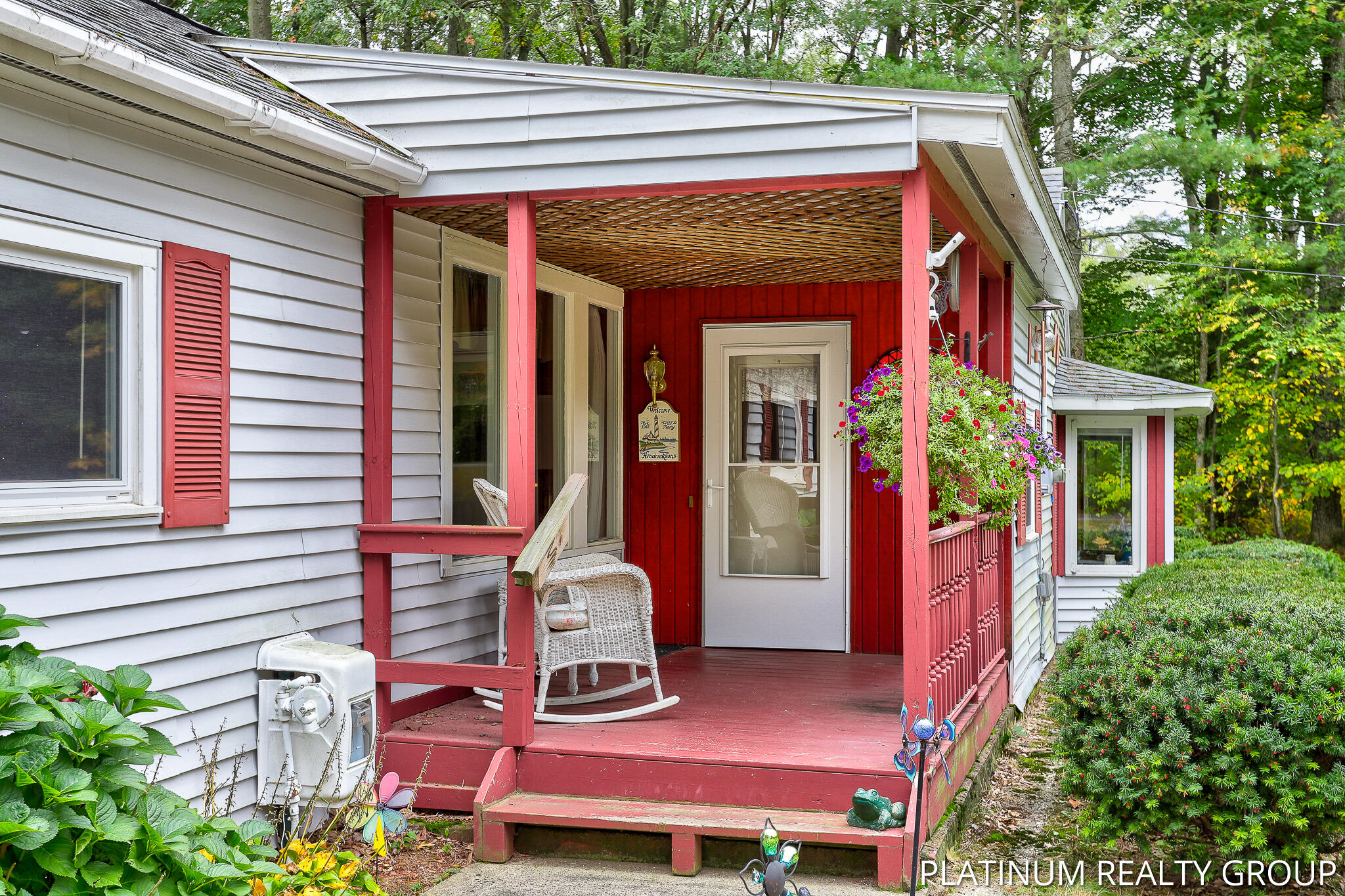 1456 Benjamin Road Muskegon, MI 49445 - Photo 3 of 38 1456 Benjamin Rd Muskegon-4