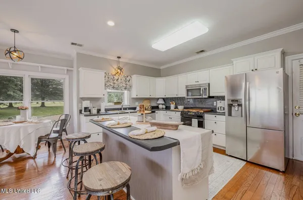 $410,000 | 7128 Apache Drive, Olive Branch, MS 38654