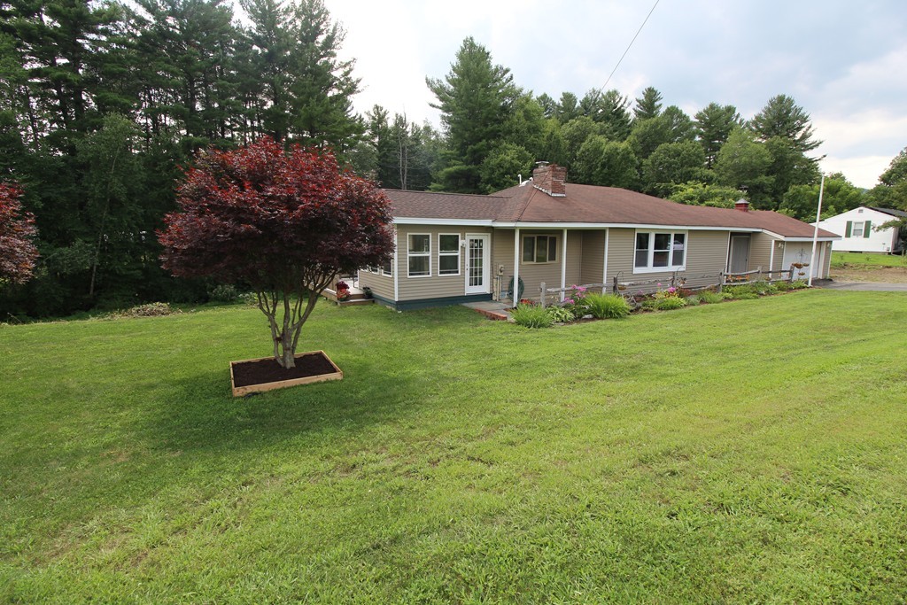 9 Glendale Road Southampton, MA 01073 - Photo 3 of 29 Gallery Image 3