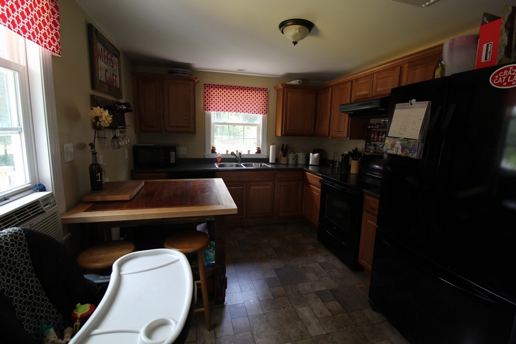 9 Glendale Road Southampton, MA 01073 - Photo 8 of 29 Gallery Image 8
