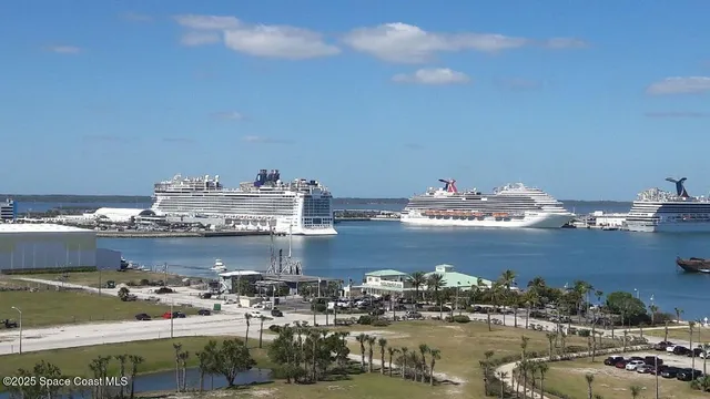 $195,000 | 201 St Lucie Lane, Unit 309, Cocoa Beach, FL 32931