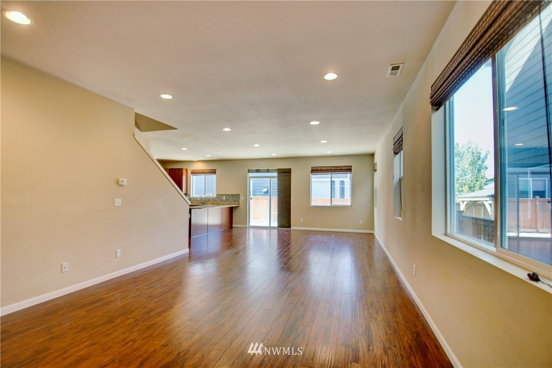 5471 Razor Peak Drive Mount Vernon, WA 98273 - Photo 3 of 39 Gallery Image 3