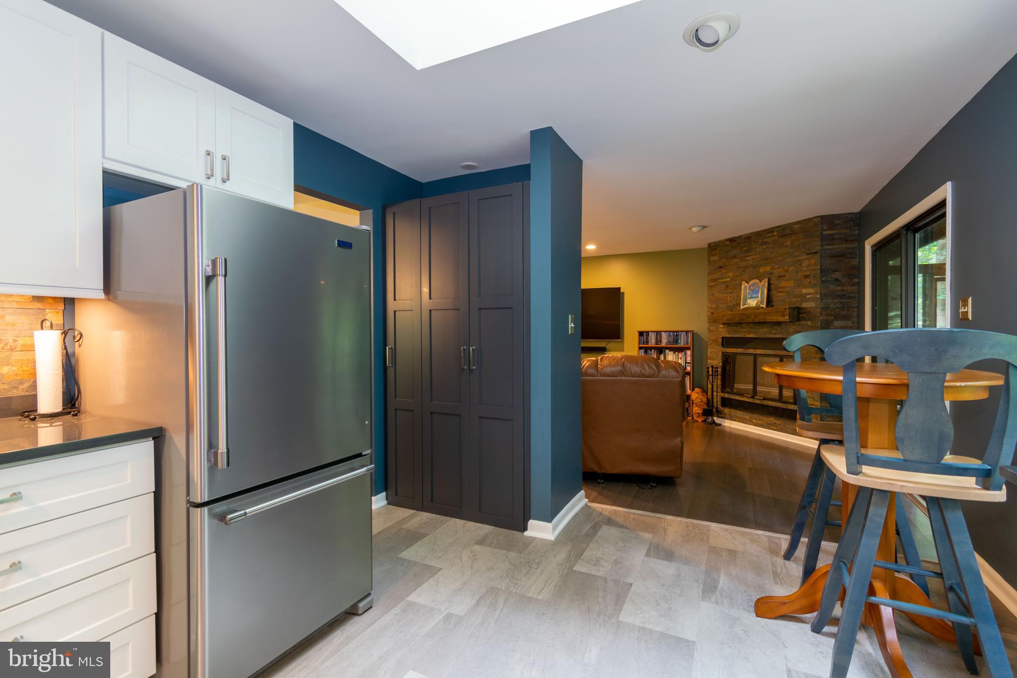 9516 White Spring Way Columbia, MD 21046 - Photo 4 of 37 Gallery Image 4