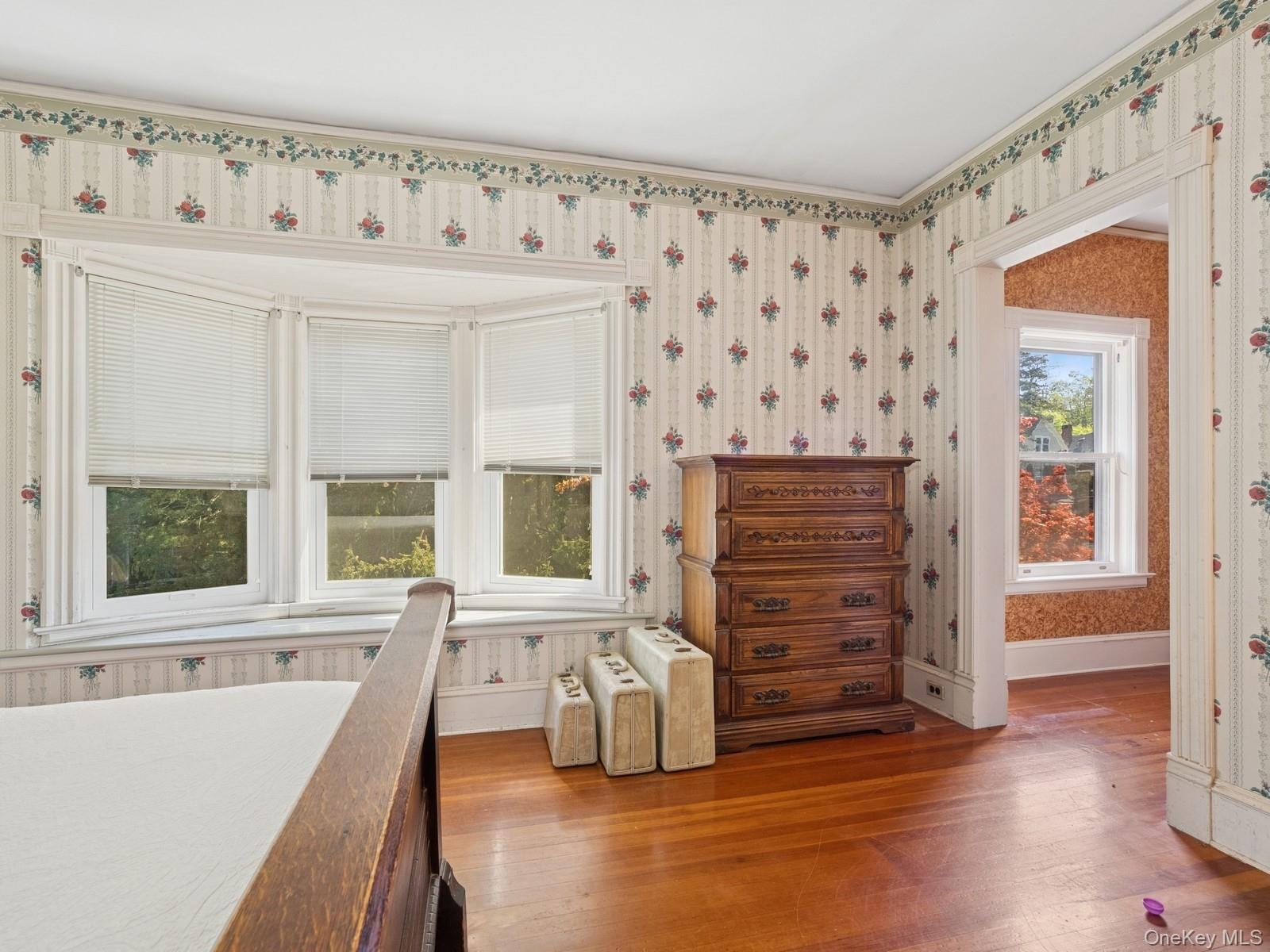 24 Mountain Avenue Cold Spring, NY 10516 - Photo 18 of 28 This bedroom has a small office or potentially a walk in closet.