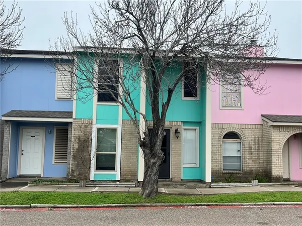 $118,000 | 6702 Everhart Road, Unit H105, Corpus Christi, TX 78413