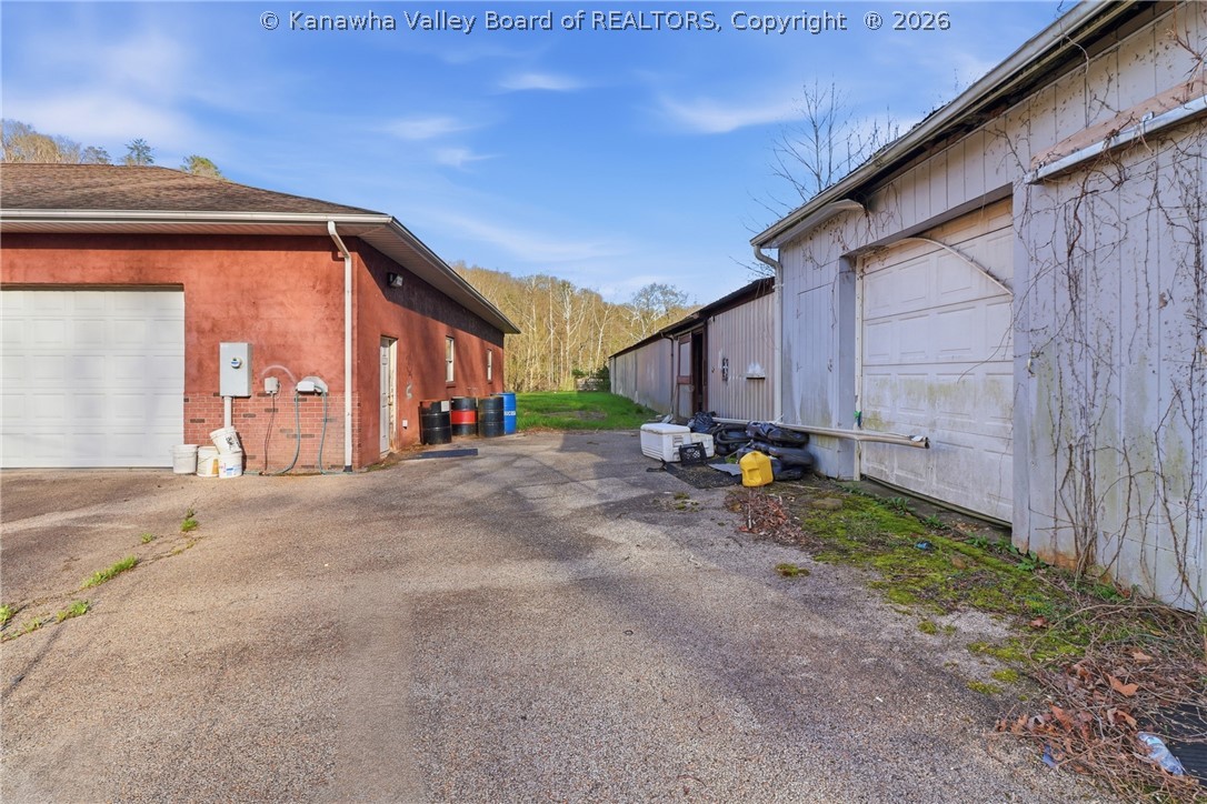 589 Adkins Branch Road St. Albans, WV 25177 - Photo 25 of 44 Gallery Image 25