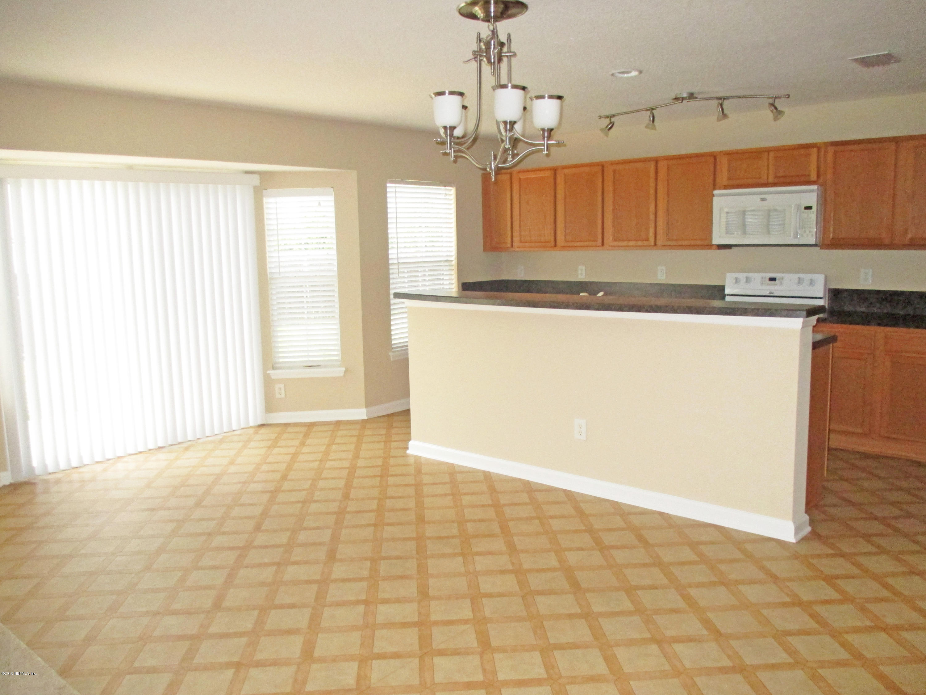 76151 Long Pond Loop Yulee, FL 32097 - Photo 6 of 19 009