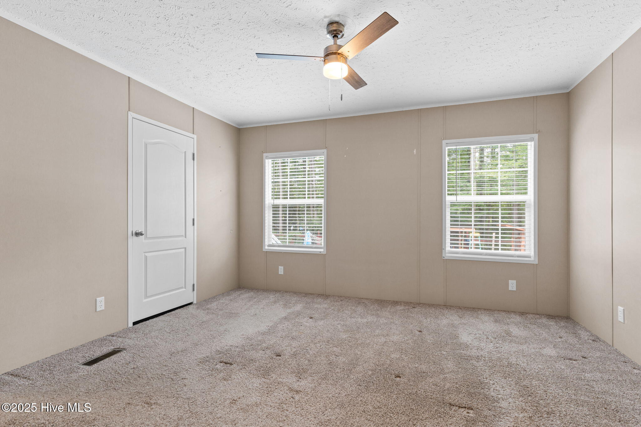 546 Pond Road Rocky Point, NC 28457 - Photo 18 of 48 Primary Bedroom