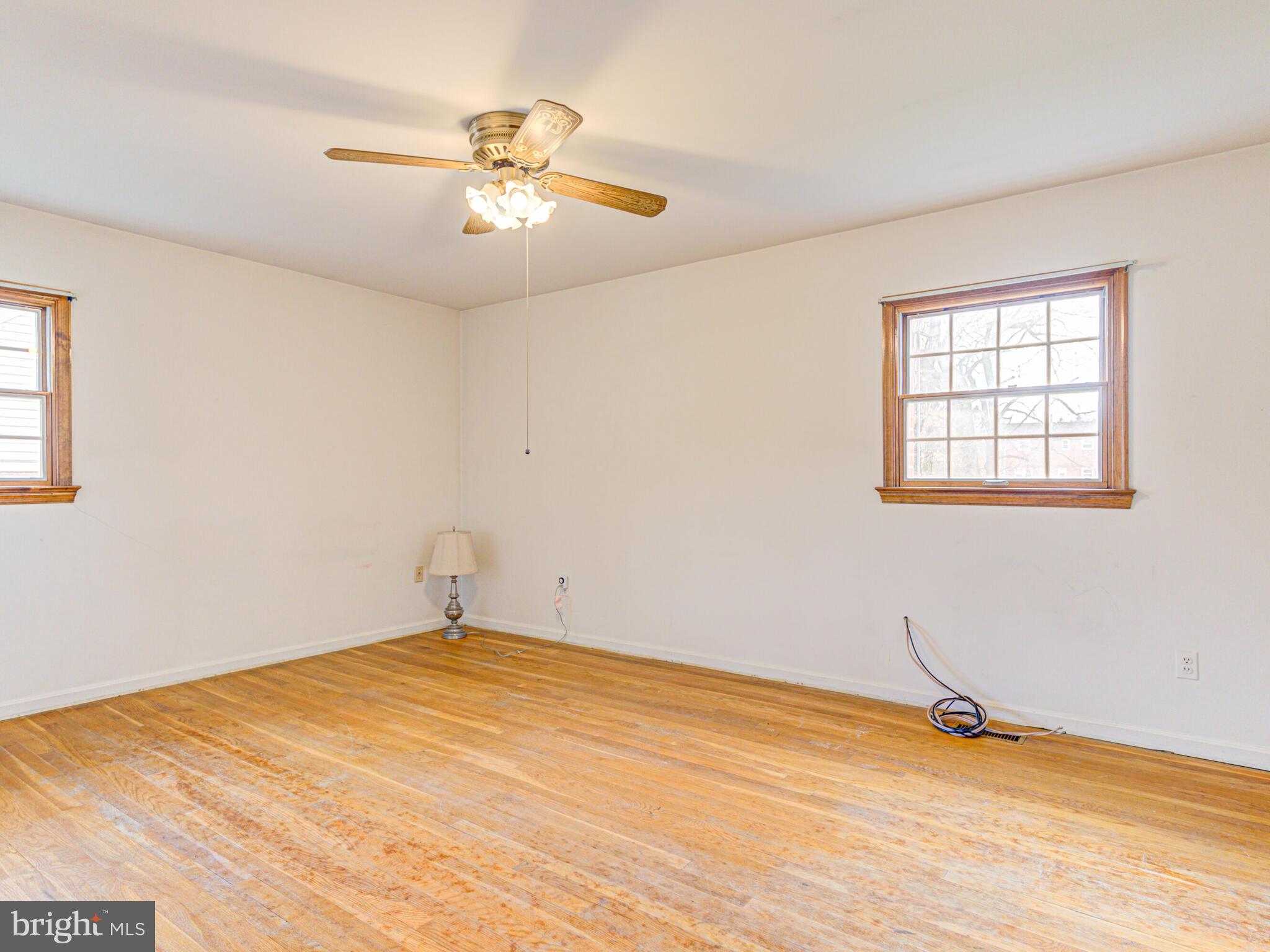 426 Old Courthouse Road Northeast Vienna, VA 22180 - Photo 23 of 56 Primary Bedroom