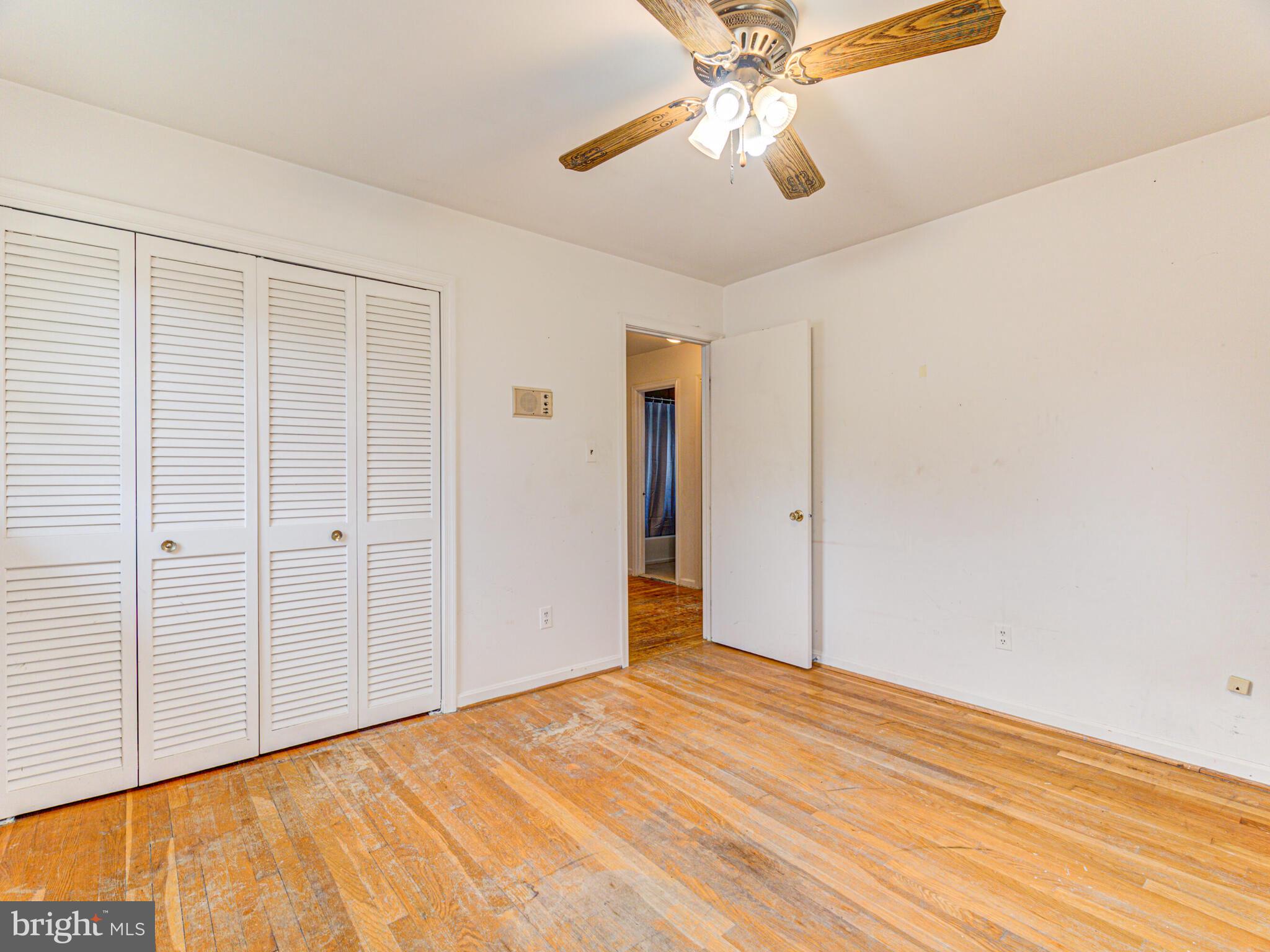 426 Old Courthouse Road Northeast Vienna, VA 22180 - Photo 35 of 56 Bedroom #3