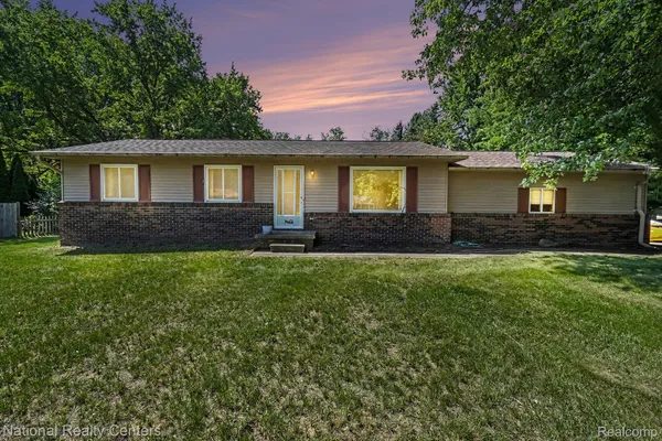 $250,000 | 1800 Kingston Drive, Pinckney, MI 48169