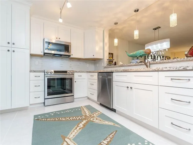 $399,999 | 1147 Hillsboro Mile, Unit 209, Hillsboro Beach, FL 33062