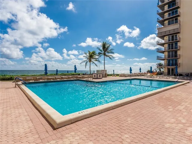 $399,999 | 1147 Hillsboro Mile, Unit 209, Hillsboro Beach, FL 33062