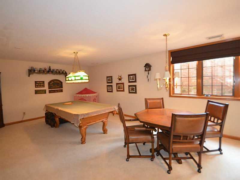 496 Rodeo Drive Indianapolis, IN 46217 - Photo 17 of 24 Gallery Image 17
